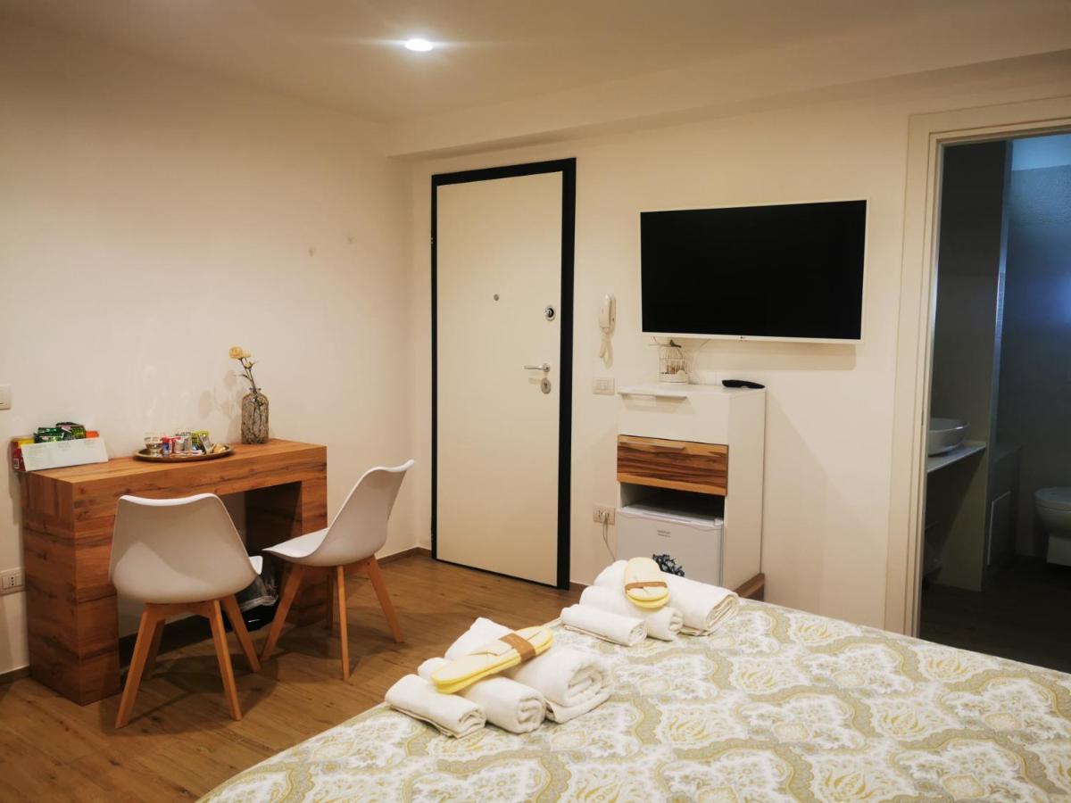 Civico Sedici Suite & Spa Алтамура Екстериор снимка